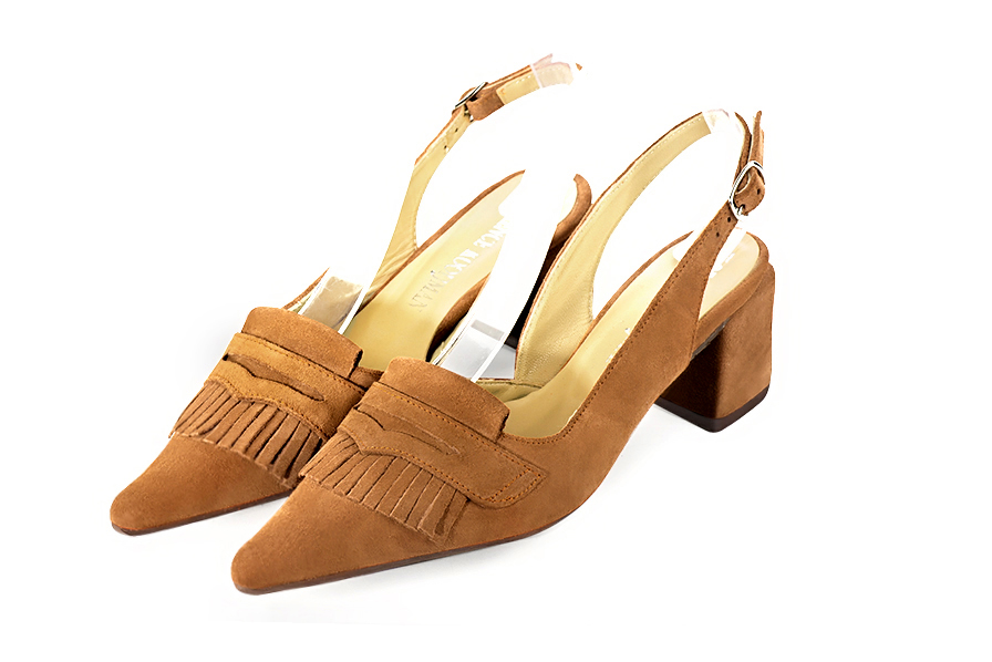 French elegance and refinement for these camel beige dress slingback shoes, 
                available in many subtle leather and colour combinations. Fans of originality will appreciate the fringes and the "Offbeat Rock" side.
To be personalized or not, with your materials and colors.  
                Matching clutches for parties, ceremonies and weddings.   
                You can customize these shoes to perfectly match your tastes or needs, and have a unique model.  
                Choice of leathers, colours, knots and heels. 
                Wide range of materials and shades carefully chosen.  
                Rich collection of flat, low, mid and high heels.  
                Small and large shoe sizes - Florence KOOIJMAN